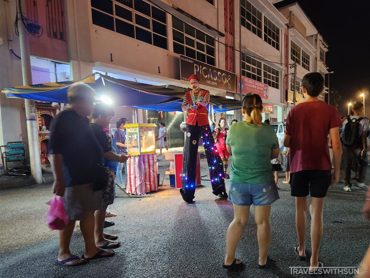 A Tall Clown At Ipoh Waterfront City Night Market