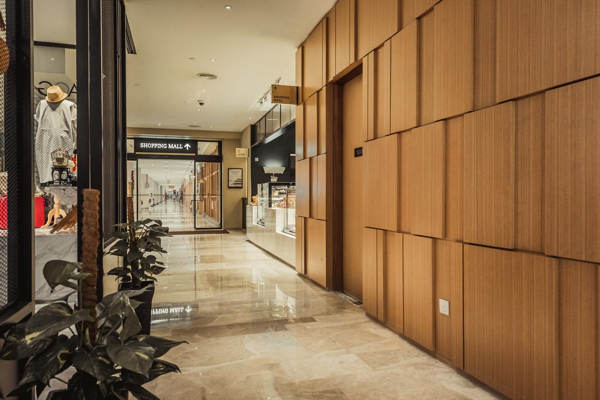 Access To Ipoh Parade Mall From Weil Hotel Ground Floor