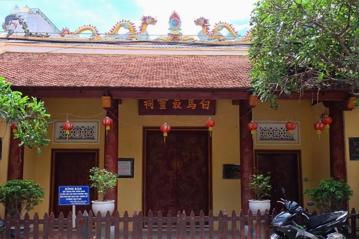 Bach Ma Temple, Hanoi