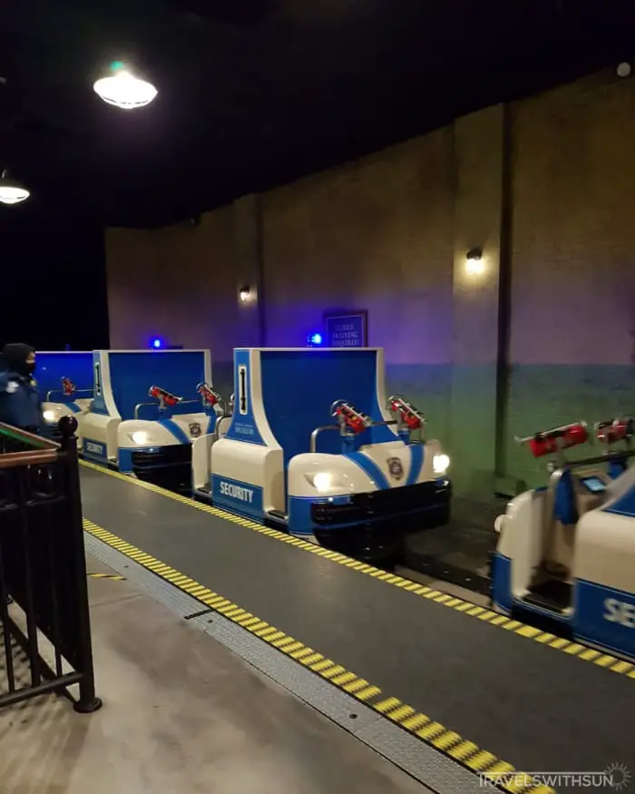 Boarding The Night At The Museum Ride