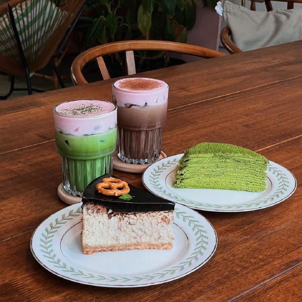 Cakes And Beverages (Including Matcha Flavors) At Matcho Cafe