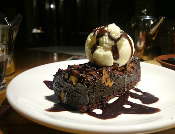 Chocolate walnut brownie at Plan B Ipoh - photo credits to zychee (Instagram)