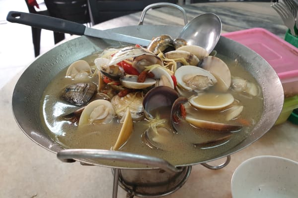 Clams In Superior Soup (Siong Tong Lala) At Soon Kee Seafood Restaurant, Klang