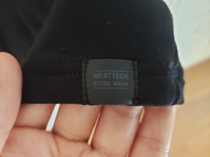 Close Up Of The Uniqlo HEATTECH Extra Warm Shirt For Women In Black