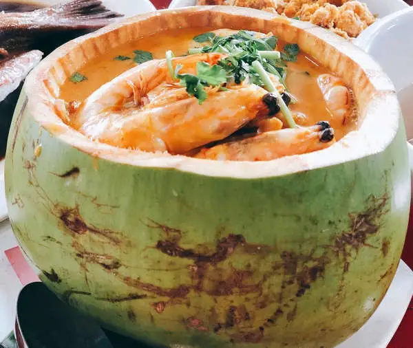 Coconut Tomyam Prawns At Da Shu Xia Seafood House