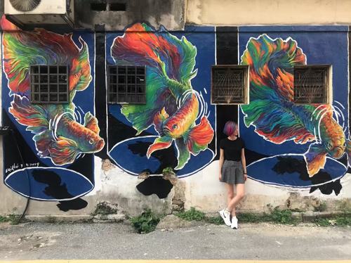 Colorful fish Ipoh street art wall murals - photo credits to siewlikoo11 (Instagram) 