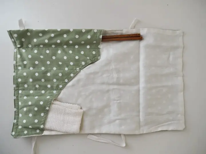 A quick video on how to diy sew your very own cutlery wrap out of cloth scraps or old clothes- an essential for your zero waste kit- to take along with you wherever you go or you can gift this to loved ones and friends. It's easy and quick to make. Customize it with buttons, lace and ribbons and whatever else you have lying around! www.travelswithsun.com