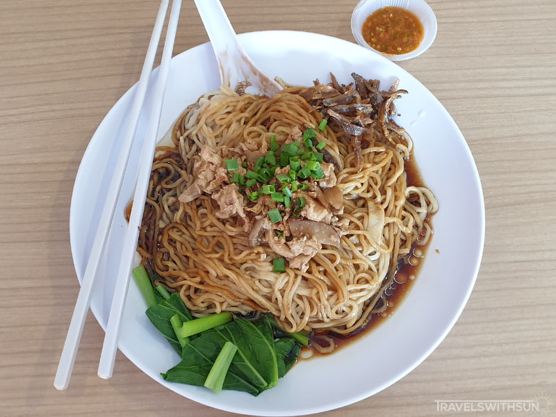 Dry Pan Mee Noodles At Blossom Deli Cafe
