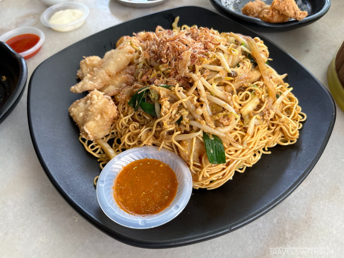 Fried Golden Emperor Mee At Fu Er Dai Dim Sum Restaurant In Penang