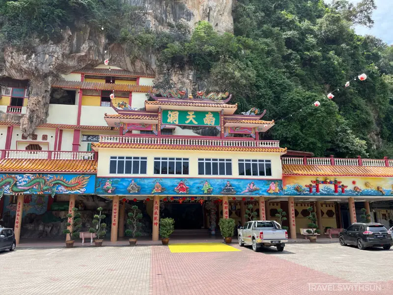 Front Of Nam Thean Tong Temple In Ipoh