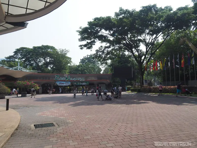 Front Of Zoo Negara Malaysia (After The Car Park)