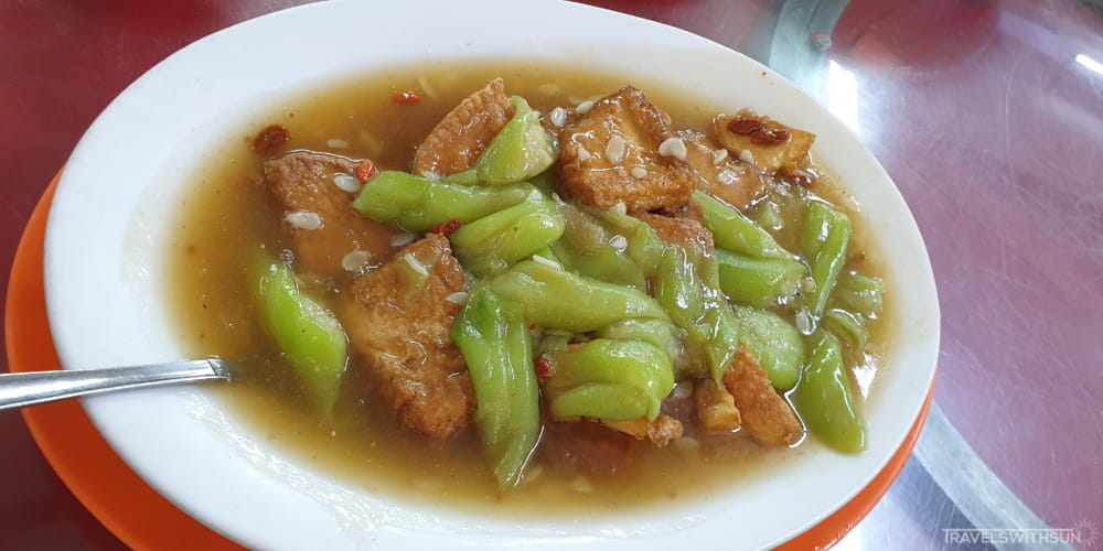 Homemade Beancurd With Loofah At Siu Siu Restaurant Near Thean Hou Kong Temple