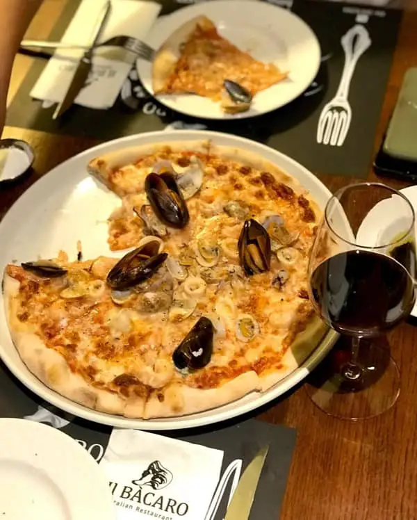 Italian Cheesy Mussel Seafood Pizza