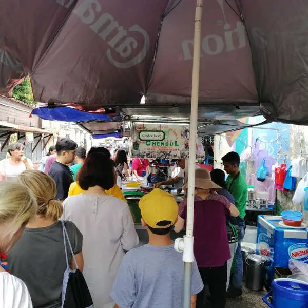 Long Queue At The Original Stall Of Penang Road Famous Teochew Chendul
