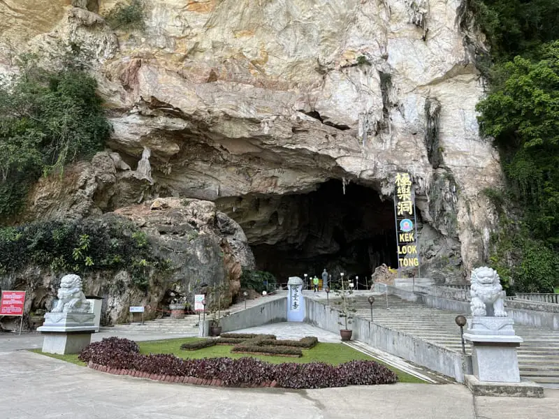Main Entrance Of Kek Lok Tong Cave Temple In Ipoh