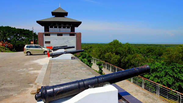 Melawati Fort at Bukit Melawati