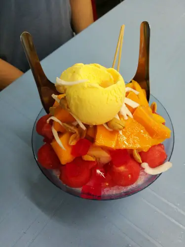 Mixed fruits cold and sweet ice dessert from Tong Sui Kai (Dessert Street) in Ipoh