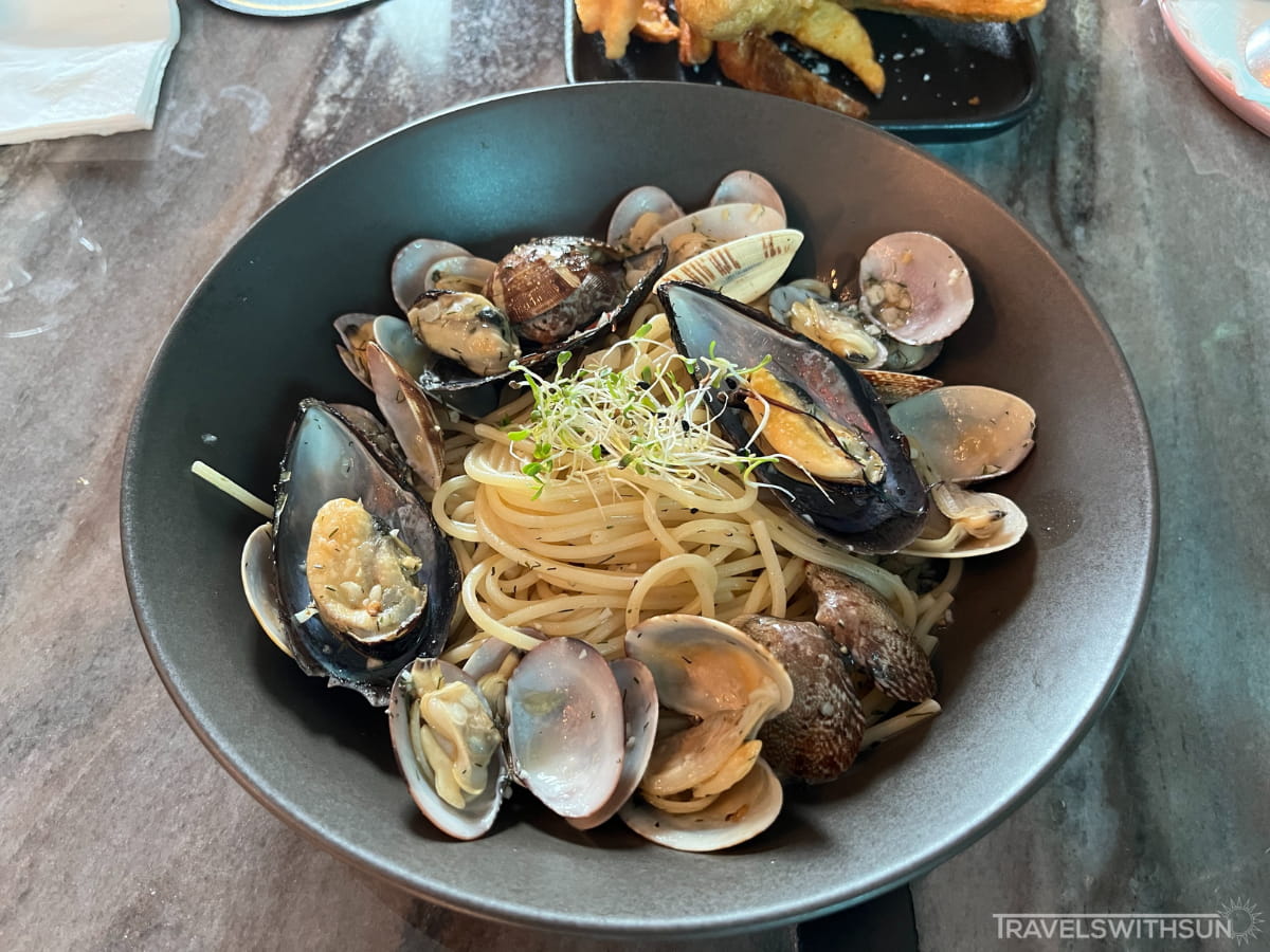 Mussel And Clam Aglio E Olio At Grove Diner In Ipoh