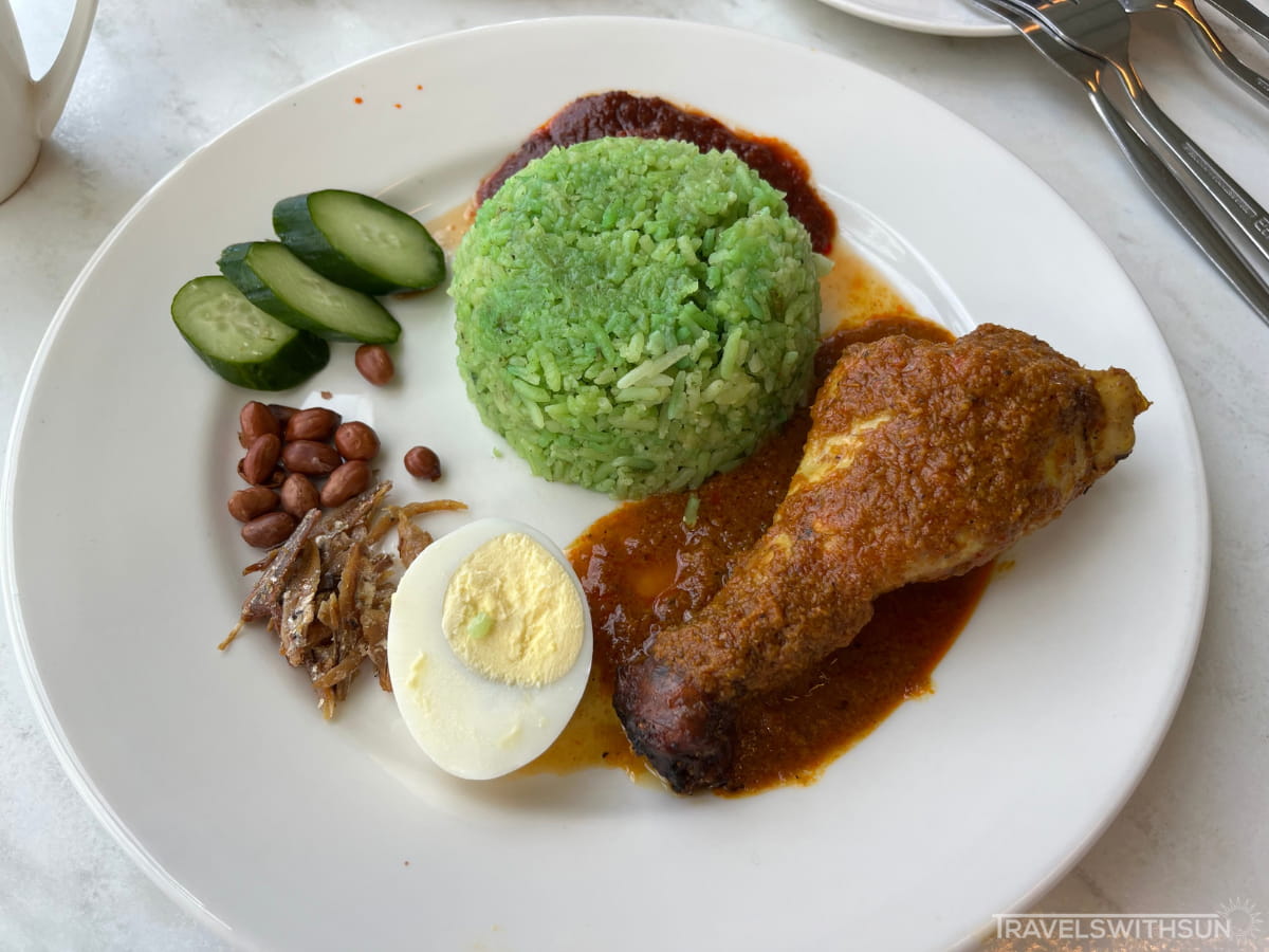 Nasi Lemak With Chicken Rendang At BOH Sungai Palas Tea Centre