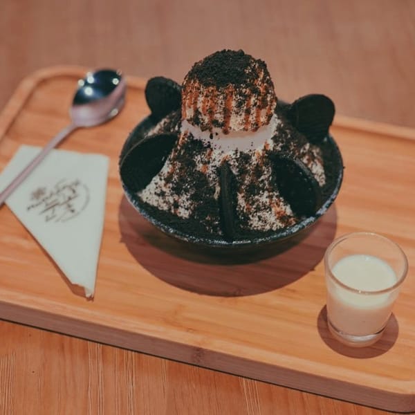 Oreo Flavored Bingsu At Nunkkock Korean Dessert Cafe, Ipoh