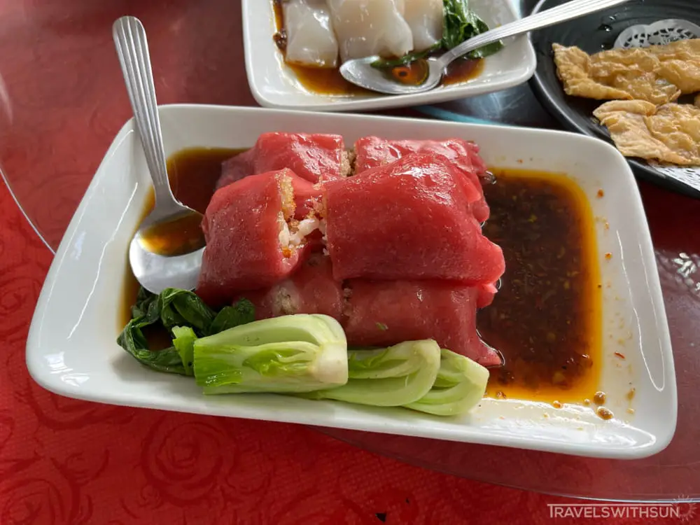 Reddish Cripsy Prawn Red Rice Roll At Zhen Hi Hao Dim Sum Restaurant