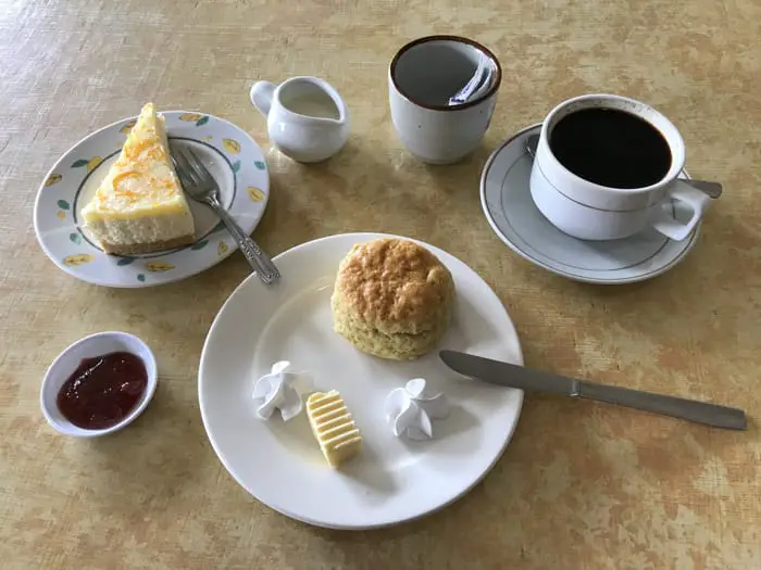 金马伦高原 The Lord's Café 的早餐 - 司康饼, 芝士蛋糕和茶