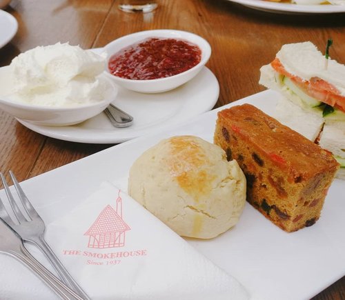 Scones and strawberry jam tea platter at Smokehouse Hotel