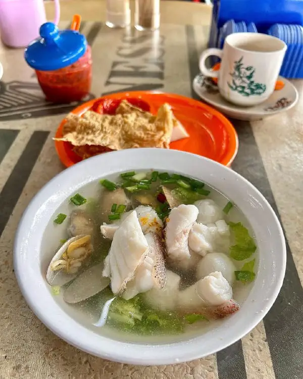 亚来潮州鱼丸海鲜粉粥面家的海鲜高汤