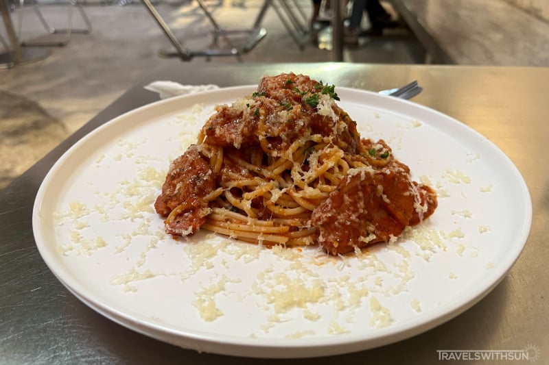 Smoked Duck Bolognese Spaghetti At Chapter 6 Cafe