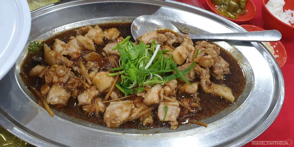 Stir Fried Chicken with Ginger At Sek Yuen Restaurant In KL