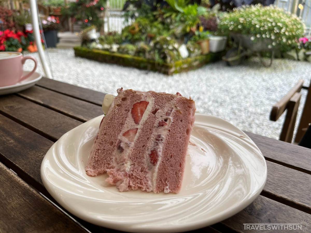 Strawberry Cake At Cado Cafe In Brinchang