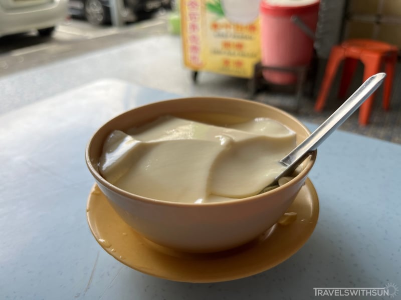 Tau Fu Fa With Pandan Syrup At Lai Kee Soya Bean In Ipoh